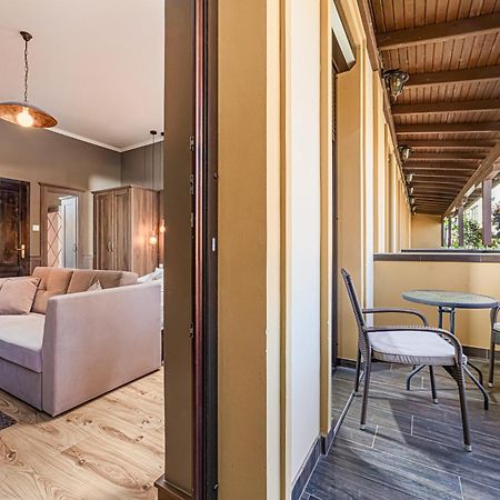 Komlo Hotel Gyula Ngoại thất bức ảnh